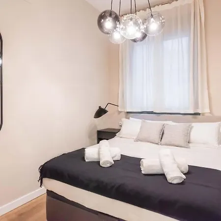 Contemporary Minimalist By Rems Daire Málaga
