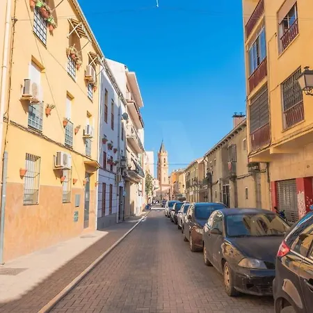 Daire Contemporary Minimalist By Rems Málaga