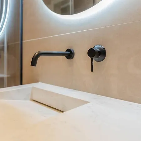Contemporary Minimalist By Rems Málaga