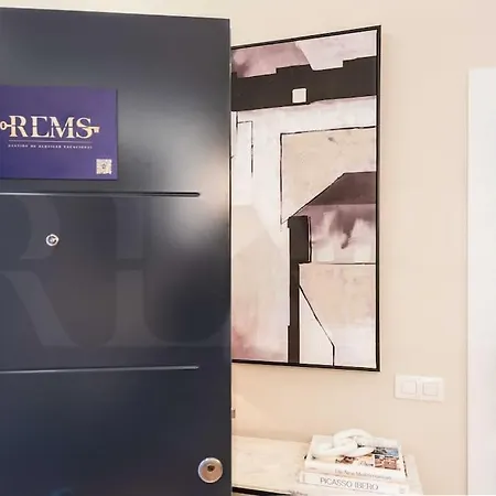 Contemporary Minimalist By Rems * Málaga