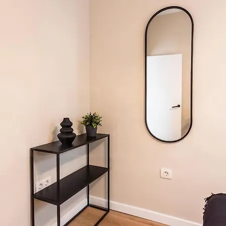 Contemporary Minimalist By Rems Daire Málaga